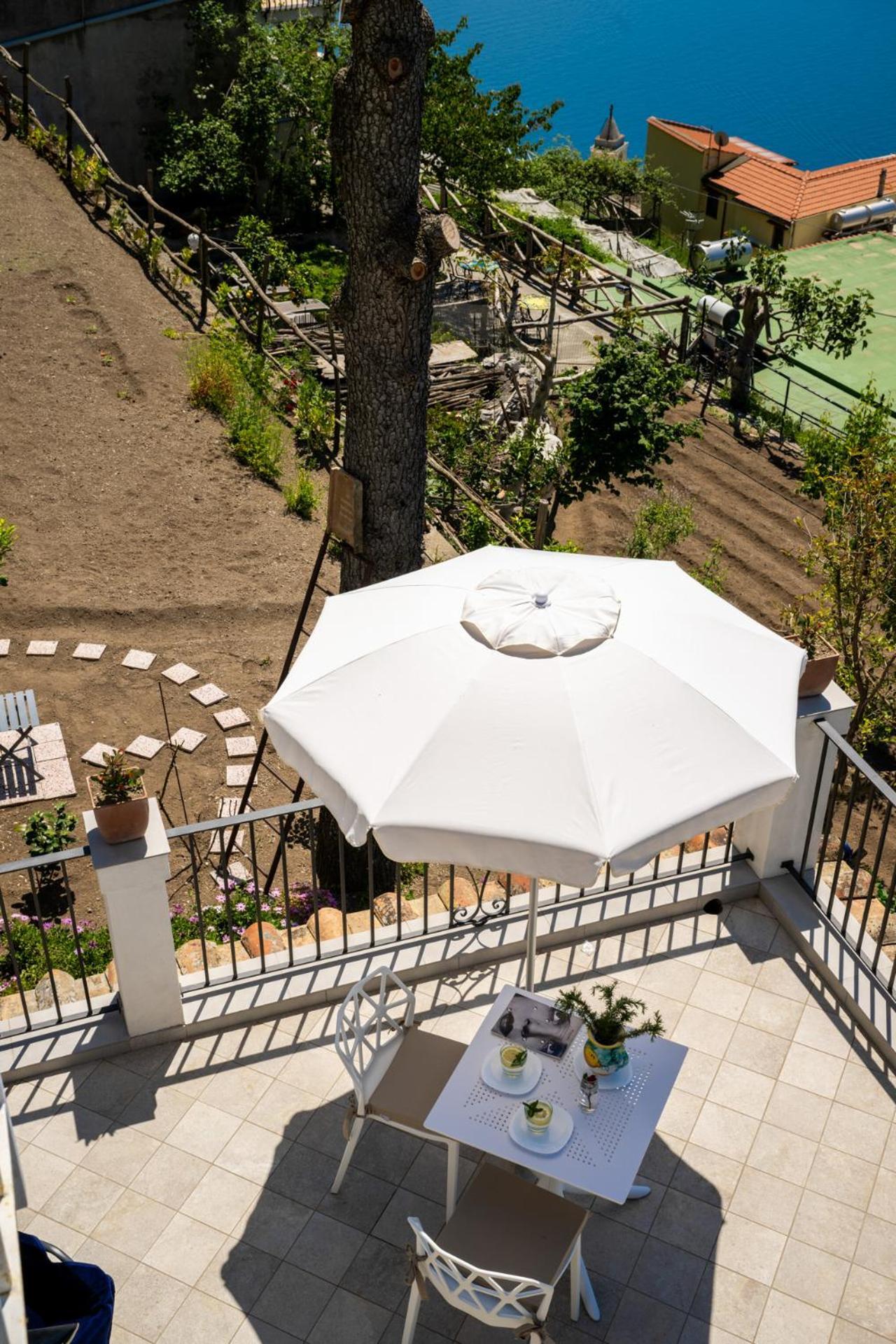 Dimora Giuela Hotel โปซิตาโน ภายนอก รูปภาพ